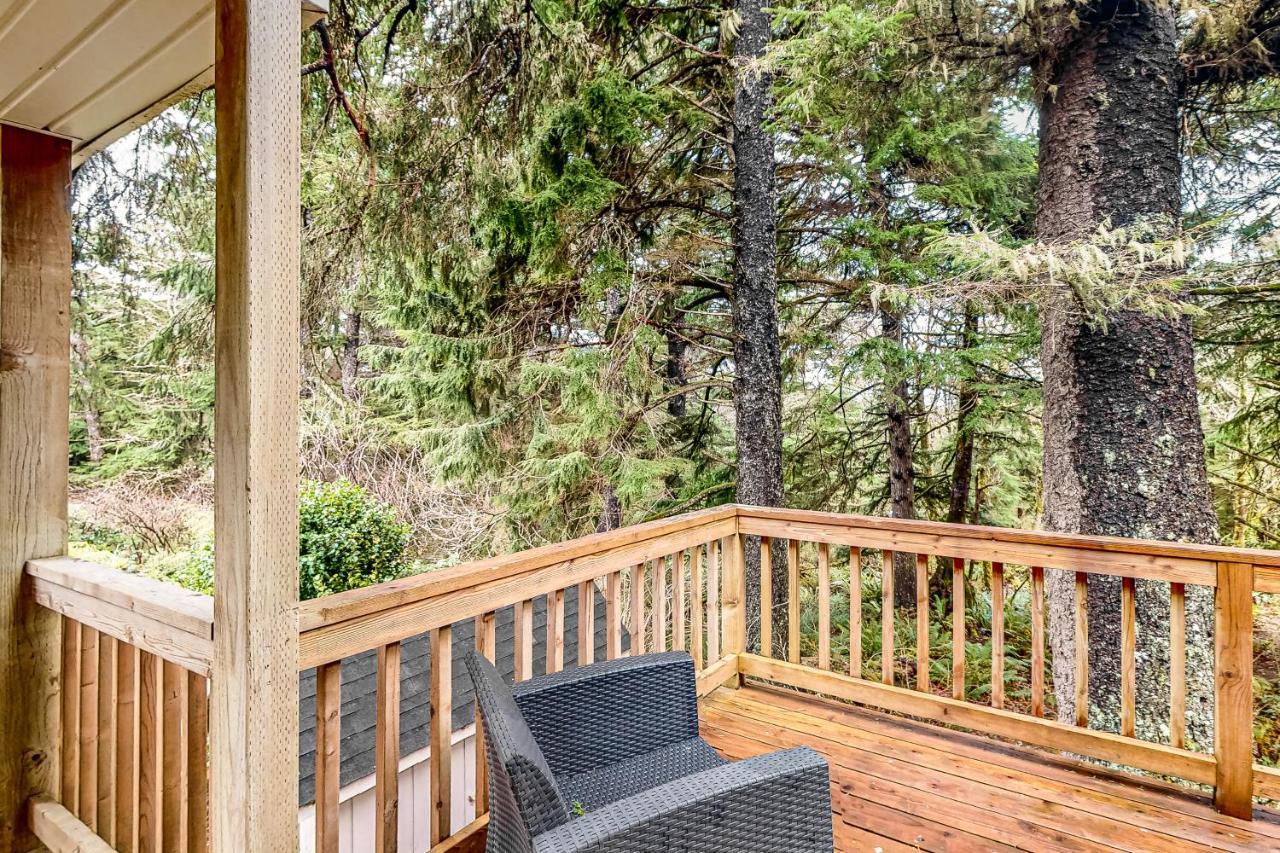 Villa Treehouse By The Sea à Cape Meares Extérieur photo